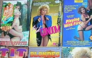 Aquellas maravillosas carátulas porno VHS (y 2)