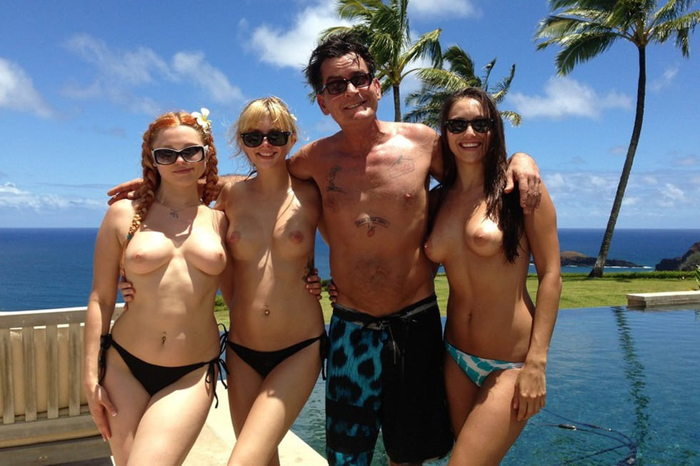 Los nuevos ángeles de Charlie (Sheen)