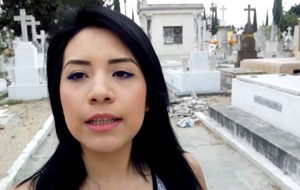 Janeth Rubio: follando entre las tumbas
