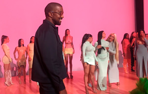 Así fueron los Pornhub Awards dirigidos por Kanye West