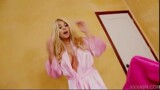 La sexy masajista rubia quiere una gran polla